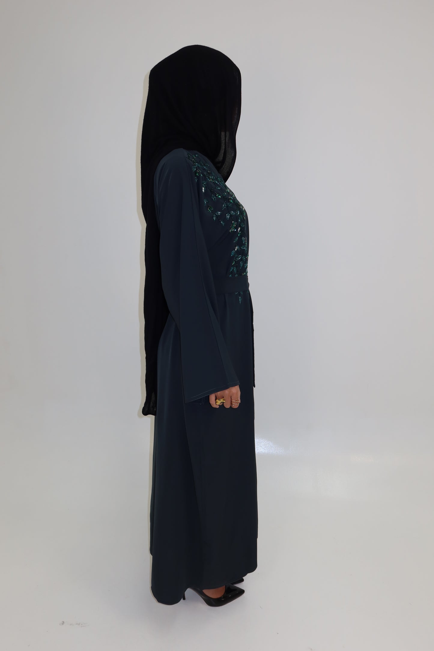 Najma abayah