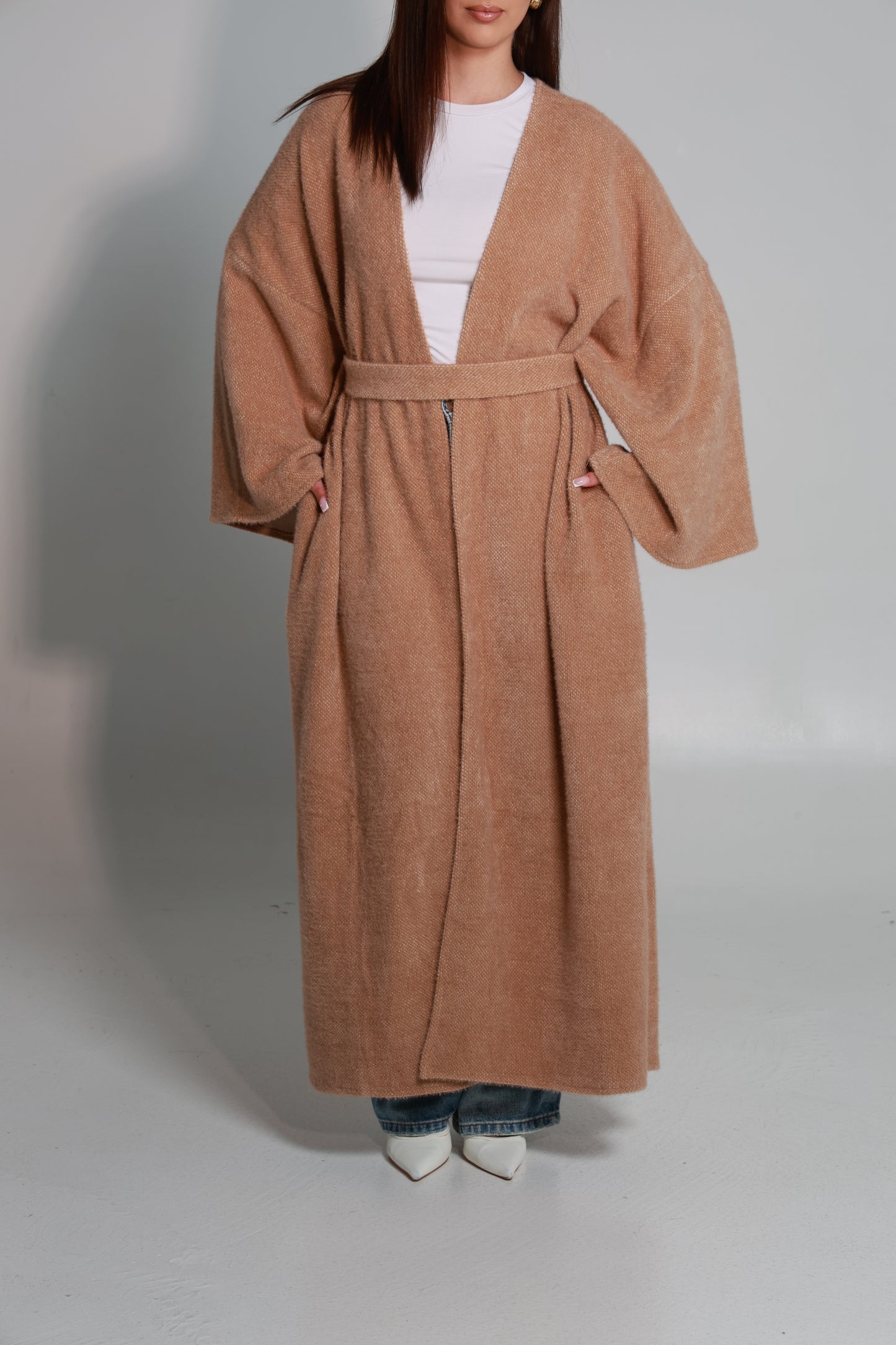 Aura knit abayah