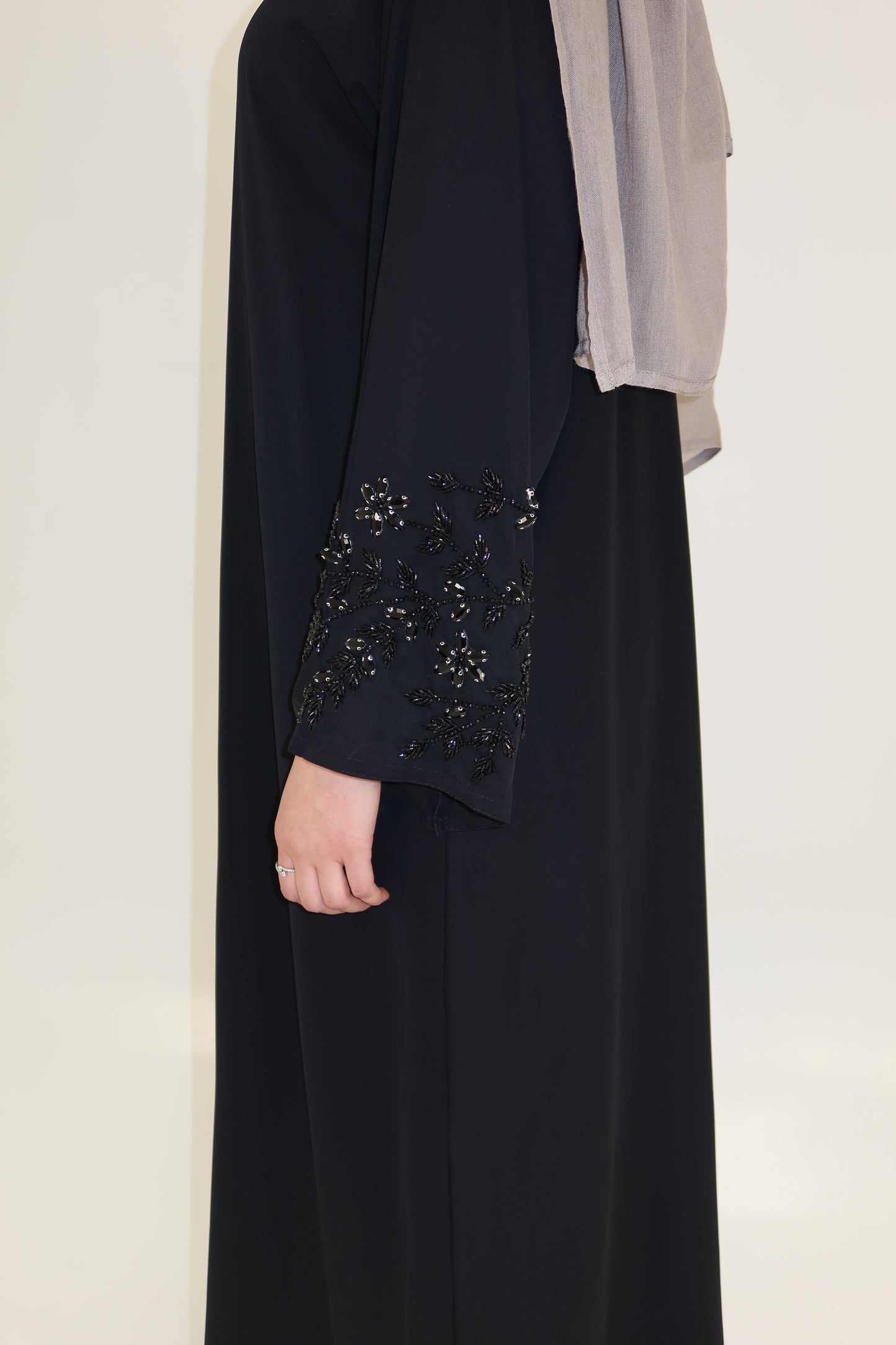 Najma abayah